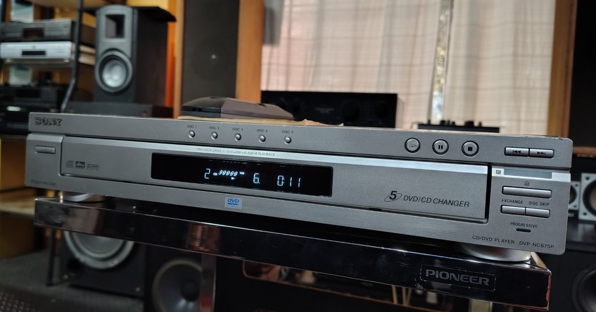 sony-dvpnc675p